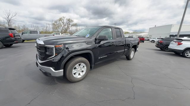 Certified 2023 GMC Sierra 1500 Pro w/ Pro Value Package AWD/4WD image 4