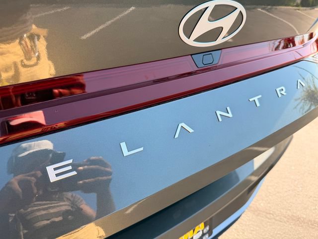 Used 2024 Hyundai Elantra SEL FWD image 26