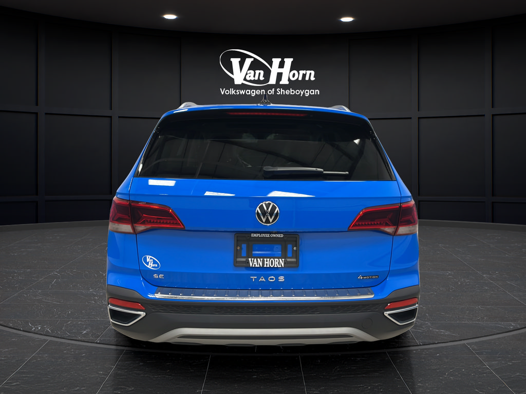 Used 2023 Volkswagen Taos SE w/ Panoramic Sunroof Package AWD/4WD image 6