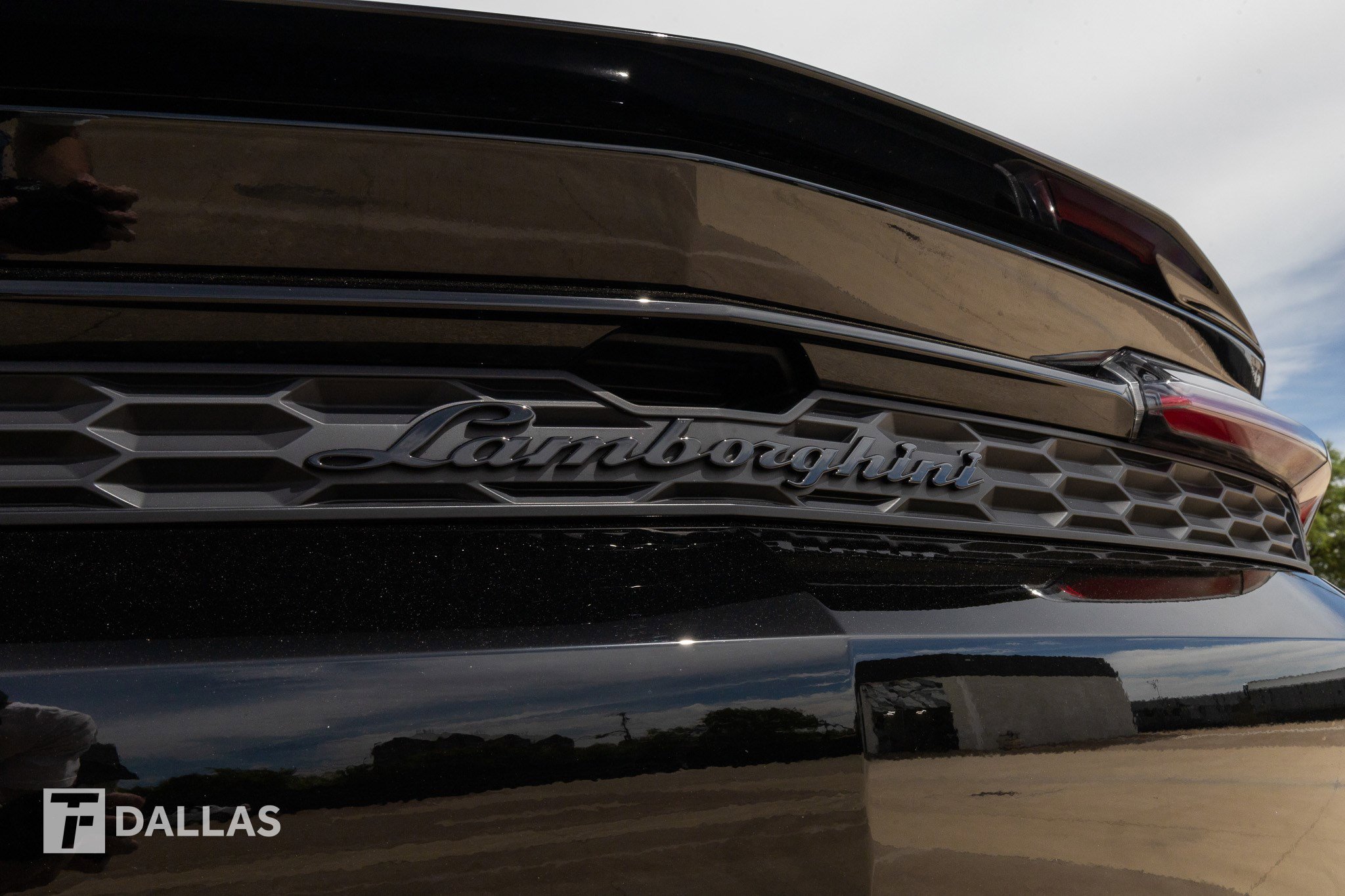 Used 2025 Lamborghini Urus SE image 20