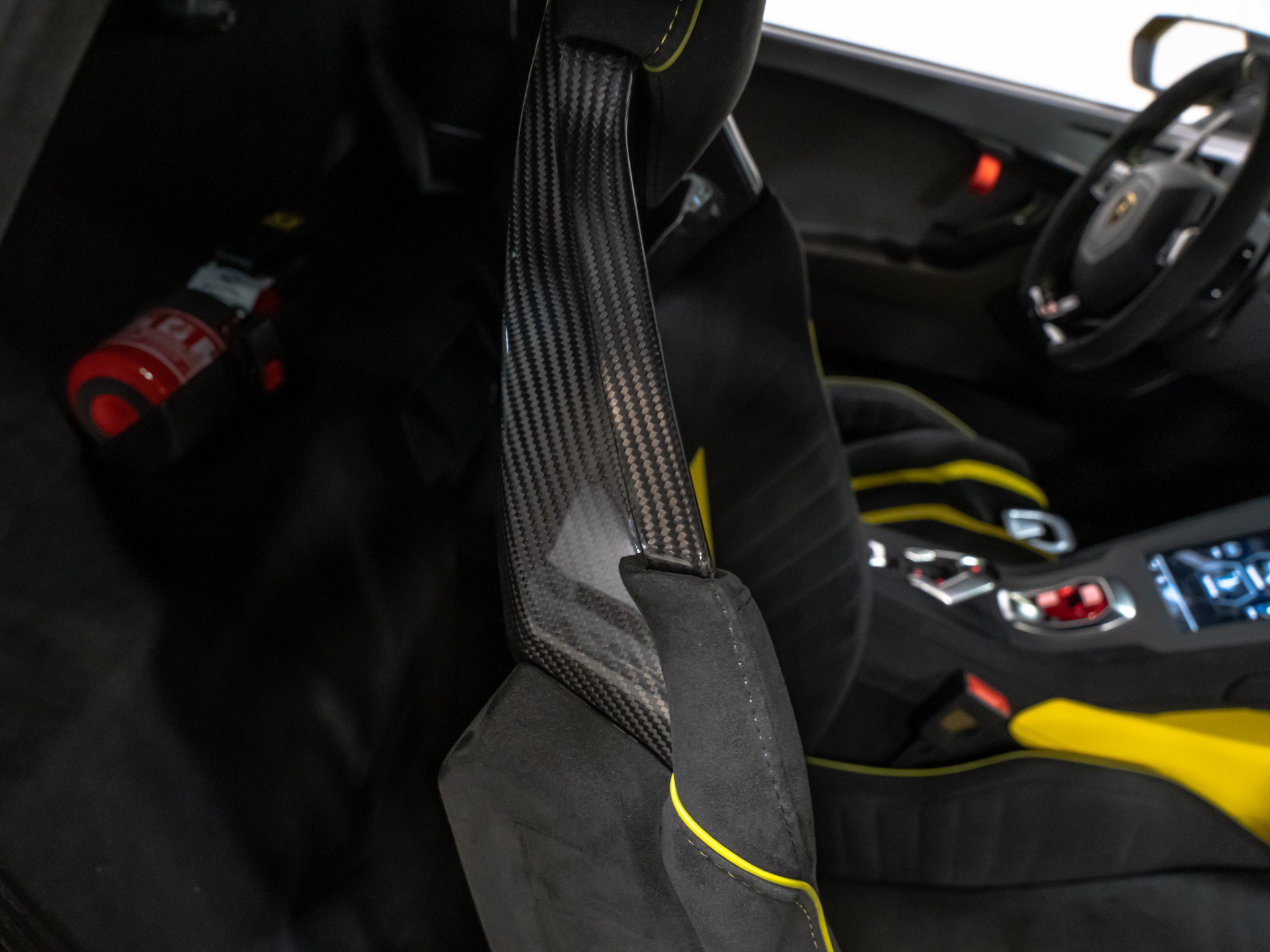 Used 2022 Lamborghini Huracan STO RWD image 75