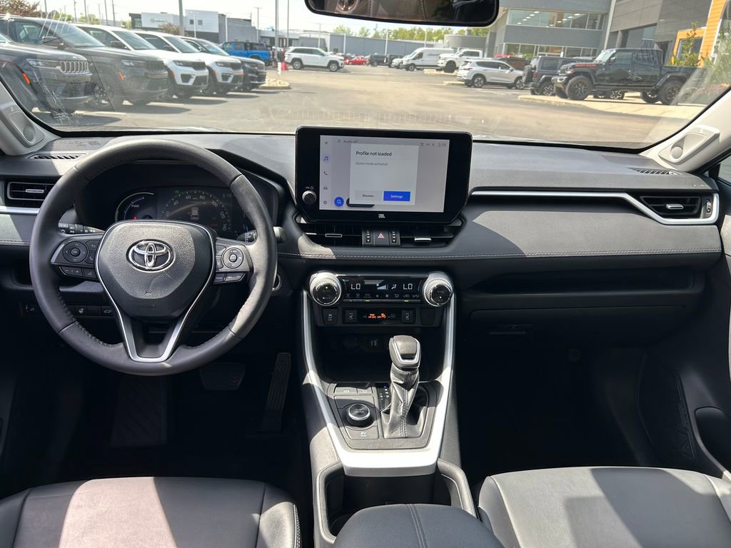 Used 2023 Toyota RAV4 XLE Premium AWD/4WD image 9