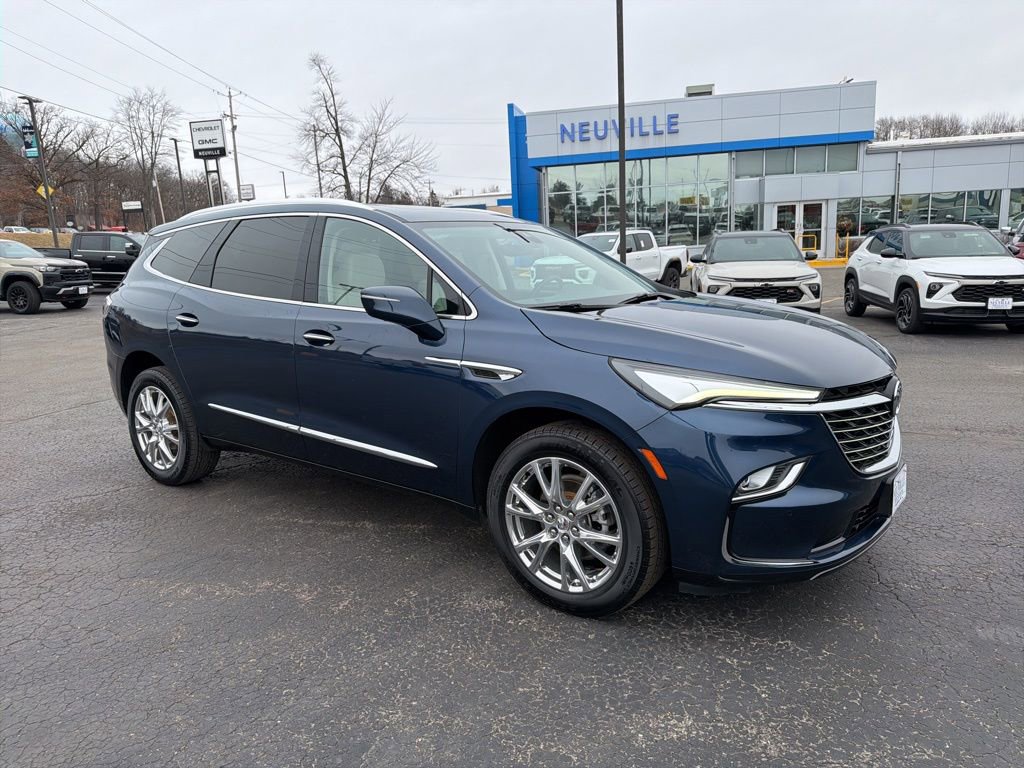Used 2023 Buick Enclave Essence w/ Experience Buick Package image 1