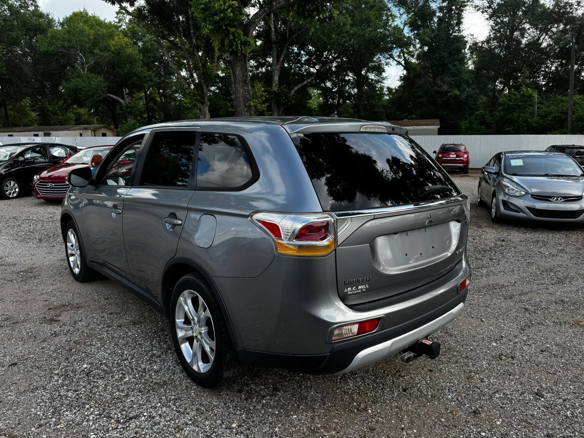 Used 2015 Mitsubishi Outlander SE FWD image 3