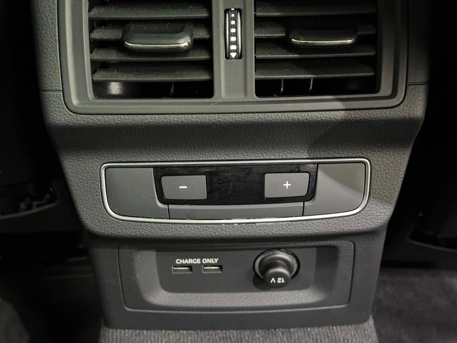 Used 2023 Audi SQ5 Premium Plus w/ Premium Plus Package image 10