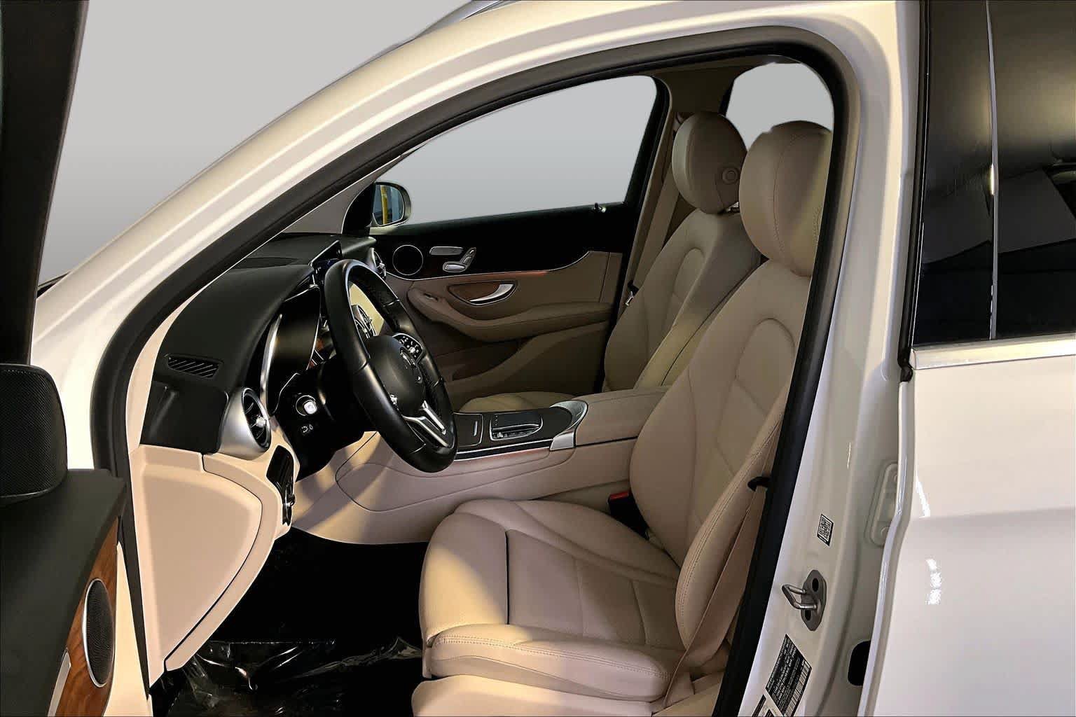 Used 2022 Mercedes-Benz GLC 300 4MATIC image 9