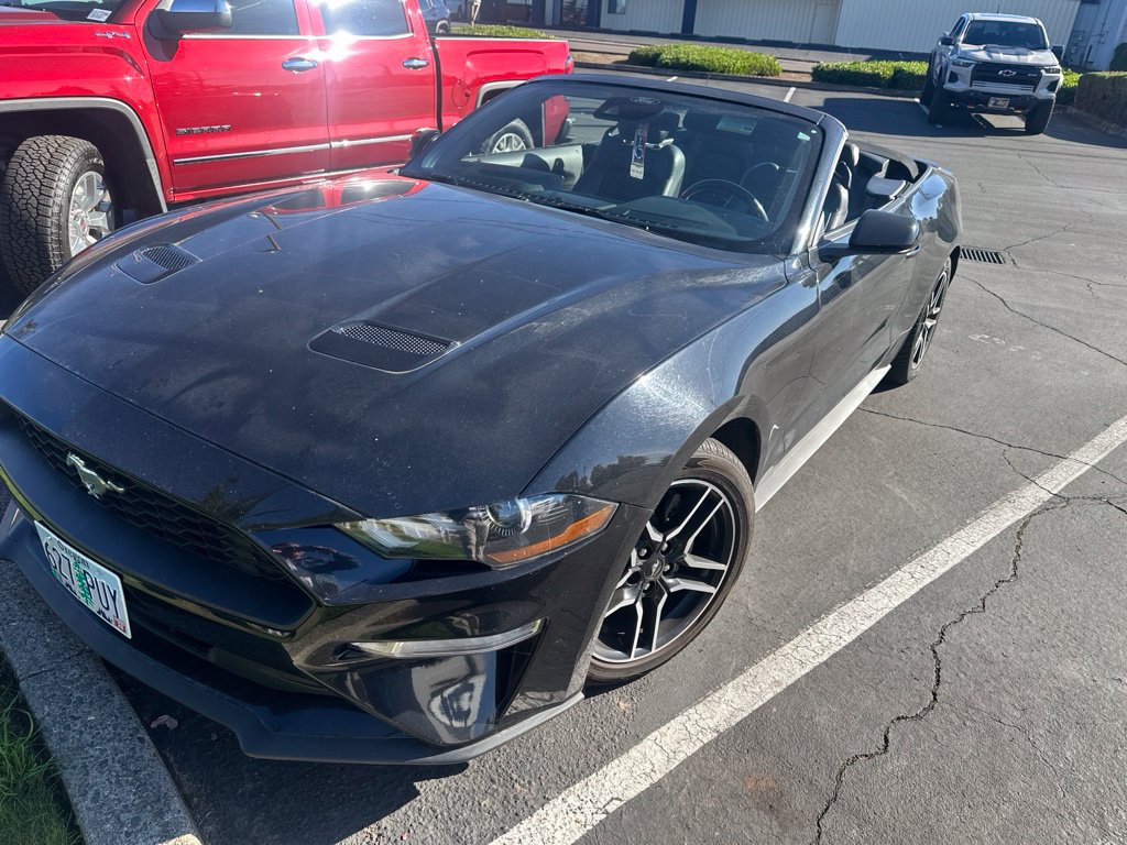 Used 2021 Ford Mustang Premium RWD image 6