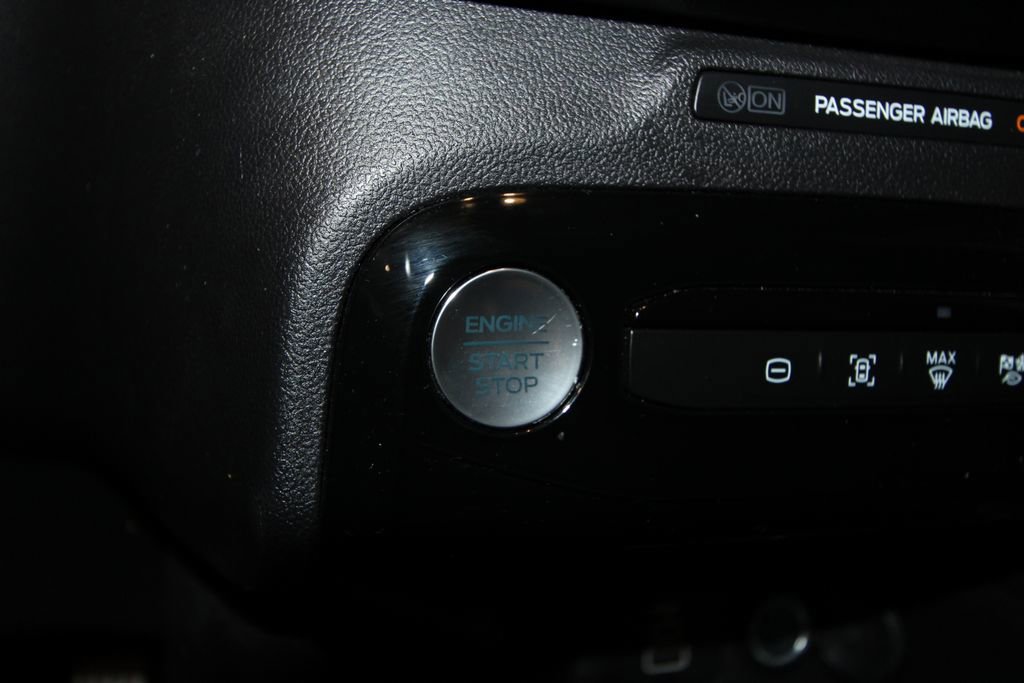 Used 2025 Ford Escape ST-Line Select w/ Tech Pack #1 AWD/4WD image 14