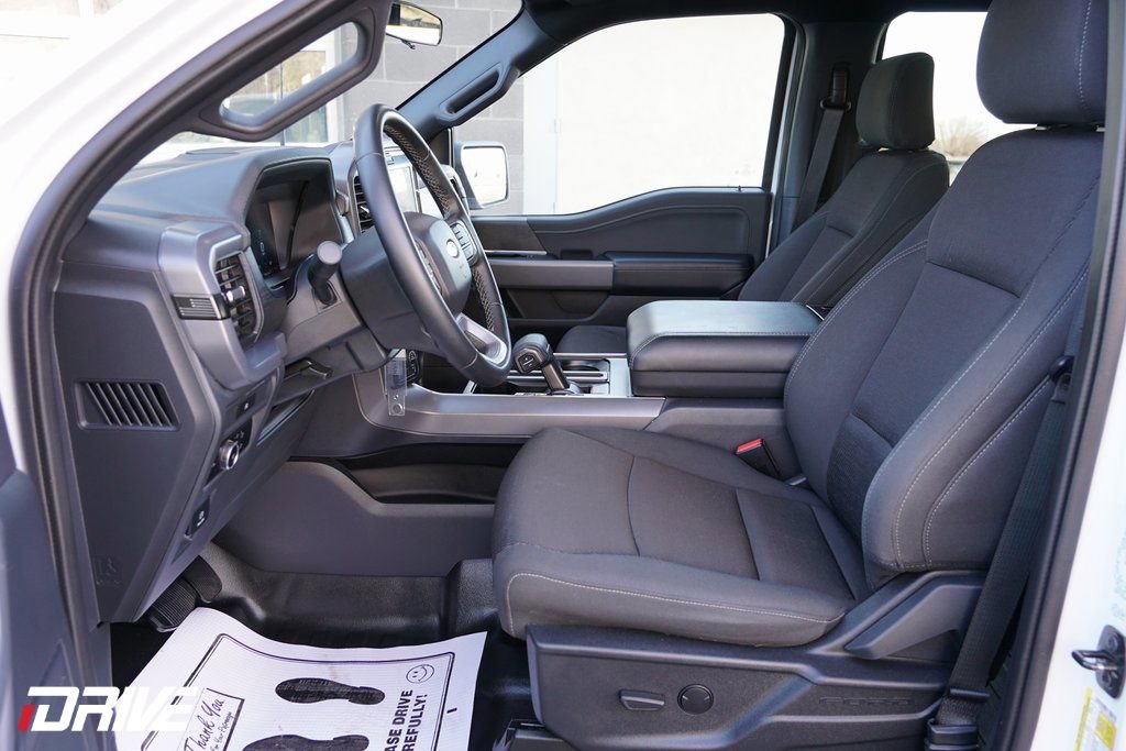 Used 2025 Ford F150 XLT w/ Equipment Group 301A Standard image 19