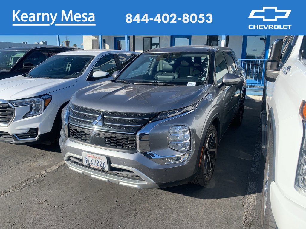 Used 2024 Mitsubishi Outlander SE