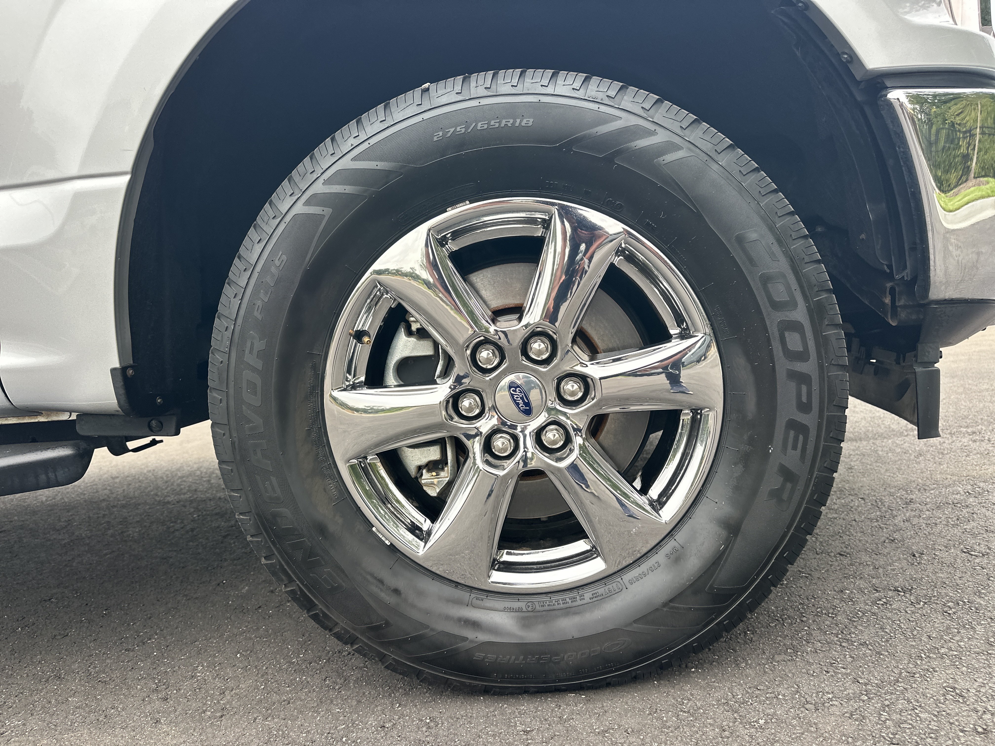 Used 2019 Ford F150 XLT w/ Equipment Group 302A Luxury AWD/4WD image 13