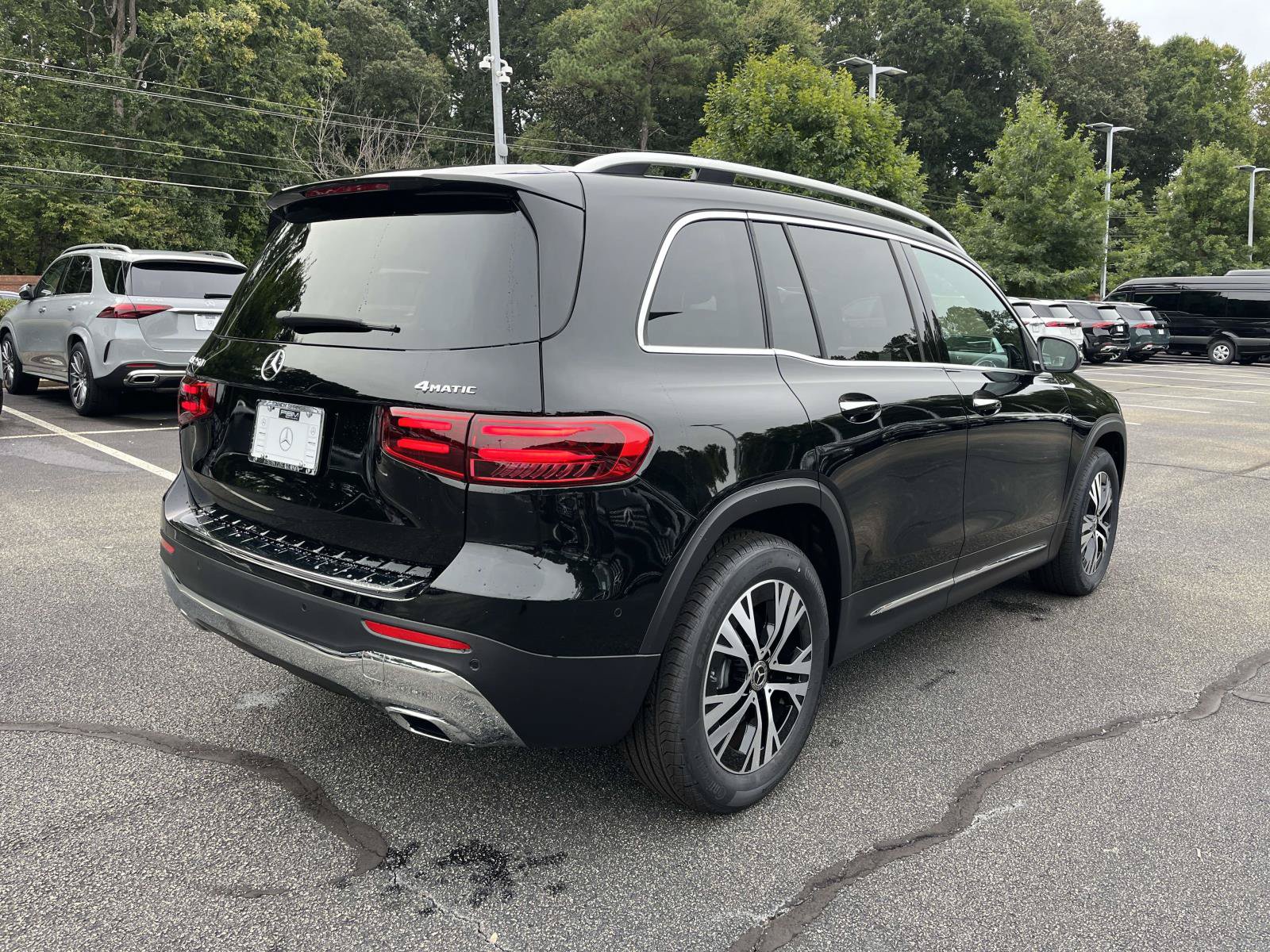 New 2026 Mercedes-Benz GLB 250 4MATIC image 6