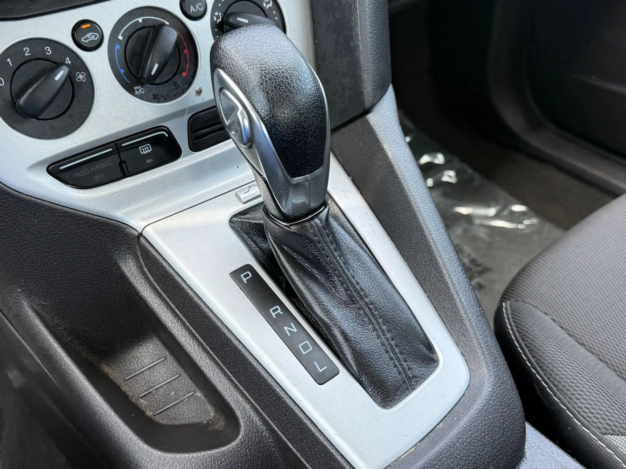 Used 2013 Ford Focus SE FWD image 26