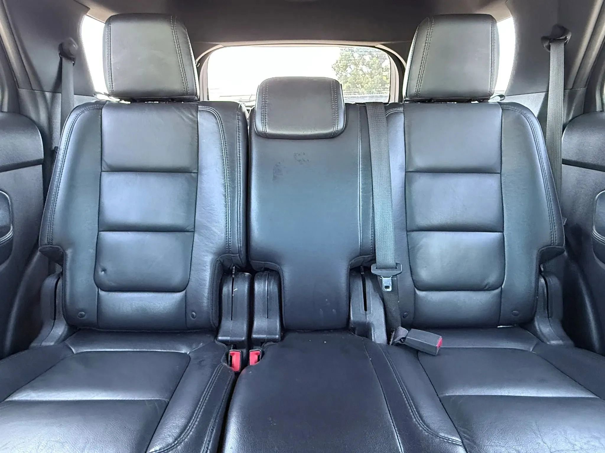 Used 2015 Ford Explorer XLT w/ Equipment Group 202A image 22