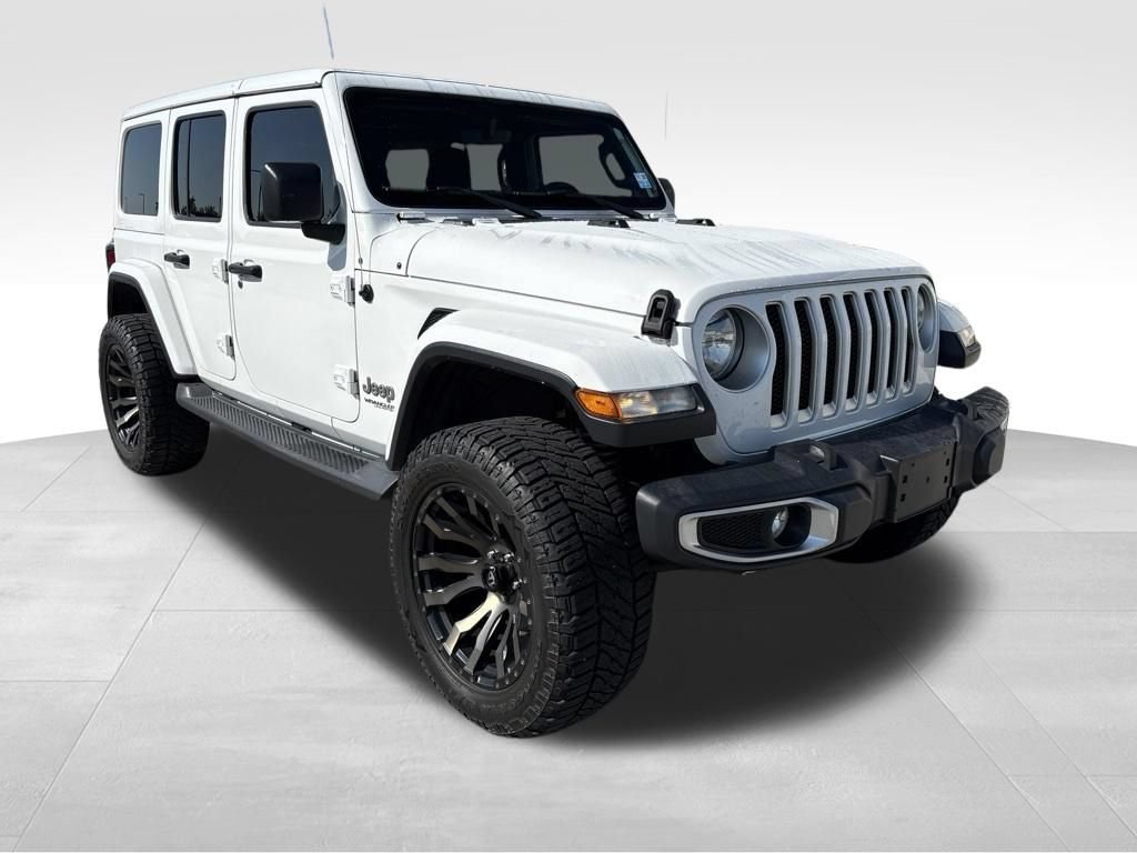 Used 2018 Jeep Wrangler Unlimited Sahara w/ Uconnect 4C Nav & Sound Group AWD/4WD image 3