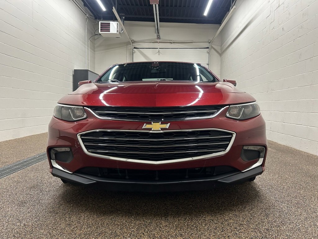 Used 2017 Chevrolet Malibu LT image 5