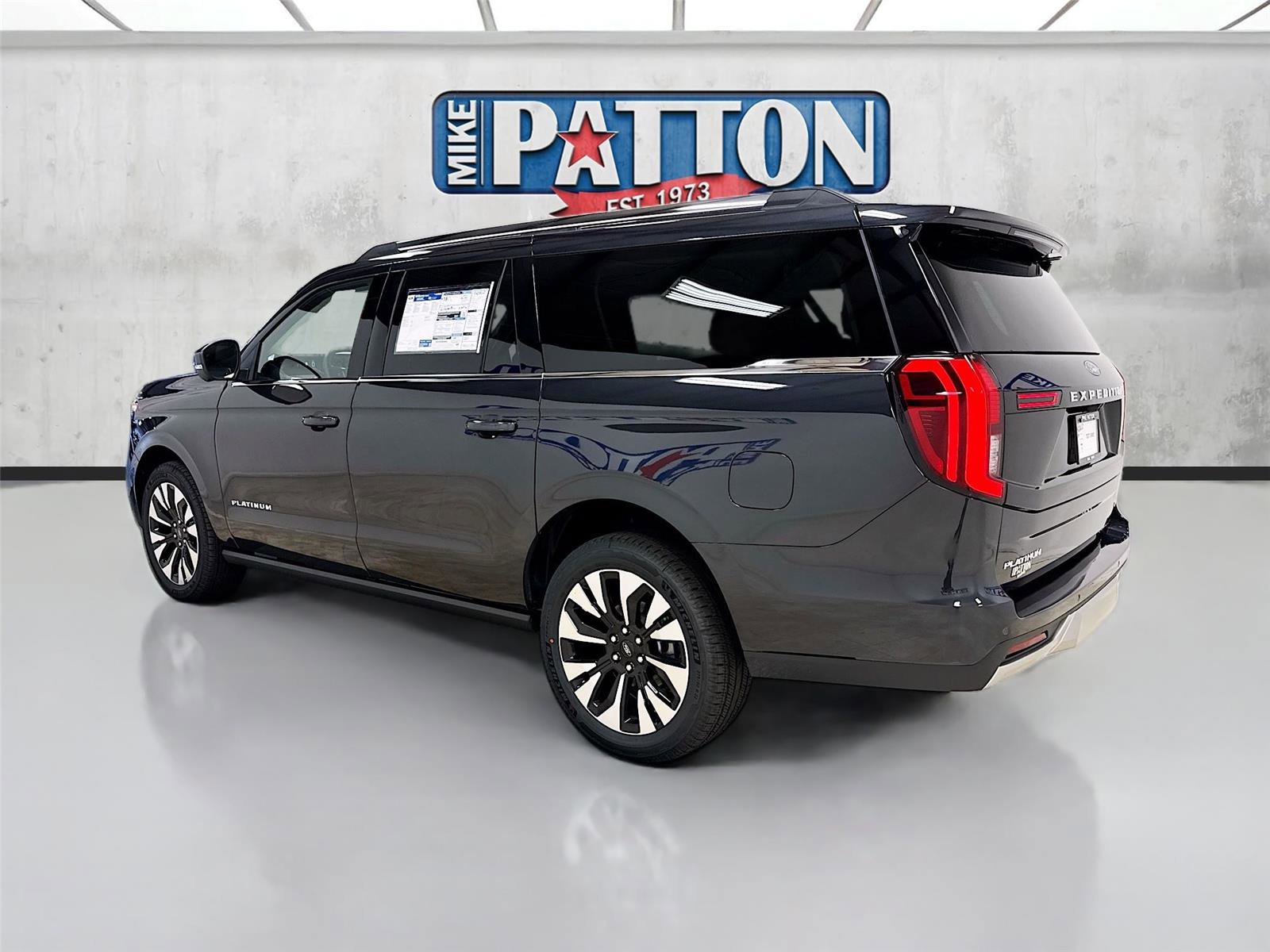 New 2026 Ford Expedition Max Platinum w/ Driver's Package image 5