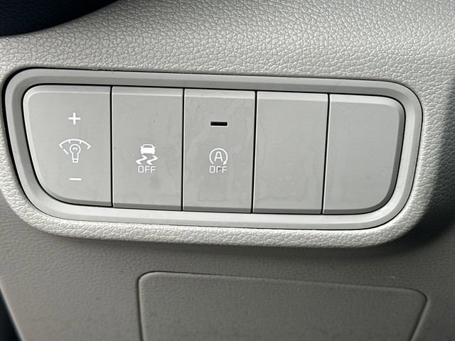 Used 2024 Kia Soul LX image 16