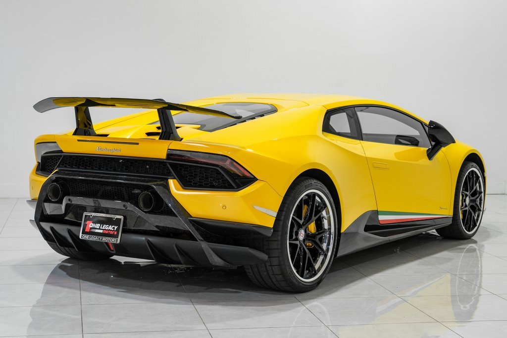 Used 2018 Lamborghini Huracan Performante image 4