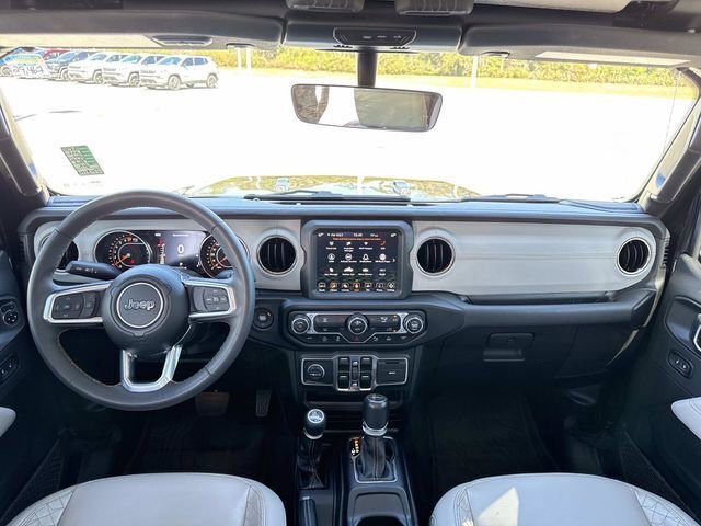Used 2023 Jeep Gladiator Overland image 12