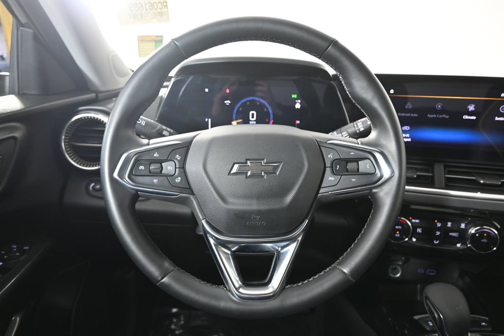 Used 2024 Chevrolet Trax ACTIV w/ Driver Confidence Package FWD image 32