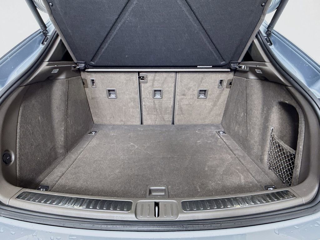 Certified 2023 Porsche Macan Turbo image 29