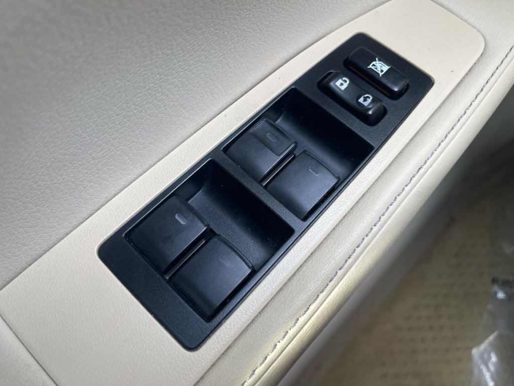 Used 2013 Lexus ES 350 w/ Premium Pkg FWD image 41