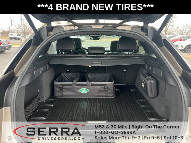 Used 2022 Land Rover Range Rover Velar R-Dynamic S AWD/4WD image 16