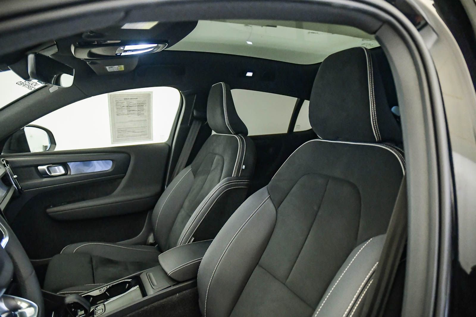 Certified 2023 Volvo C40 P8 Recharge Plus image 17