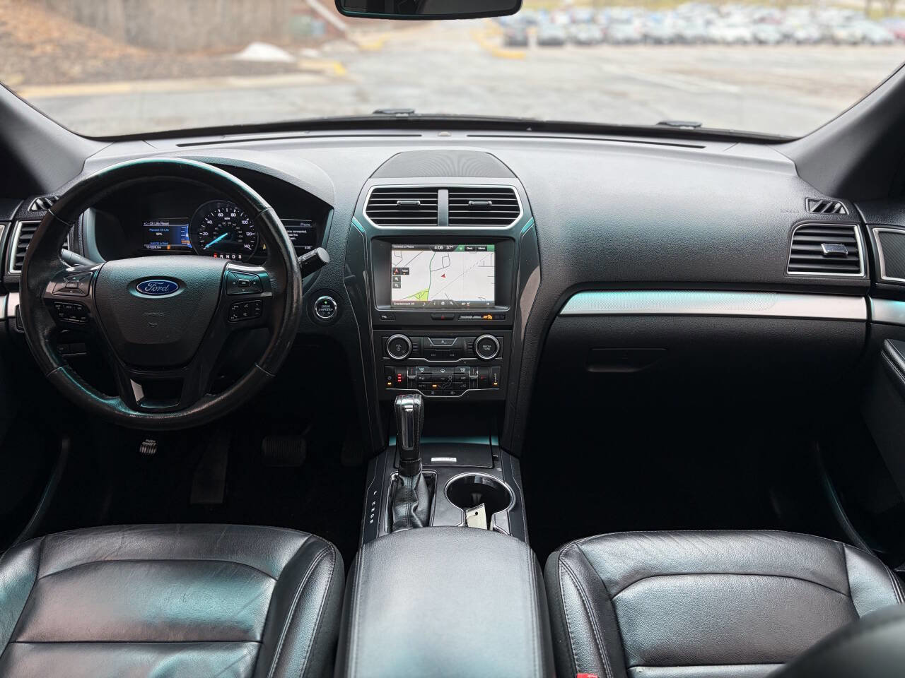 Used 2016 Ford Explorer XLT w/ Equipment Group 202A image 24