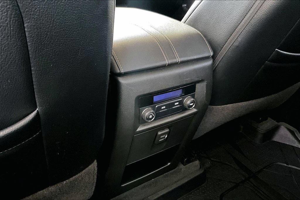 Used 2019 Chevrolet Traverse LT FWD image 33