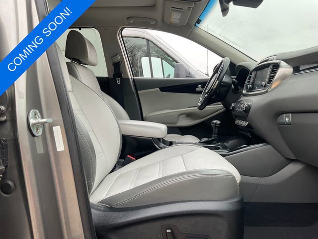 Used 2017 Kia Sorento SX image 5
