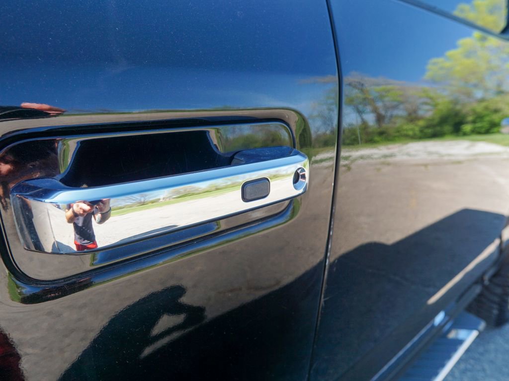 Used 2016 Ford F150 Lariat AWD/4WD image 10