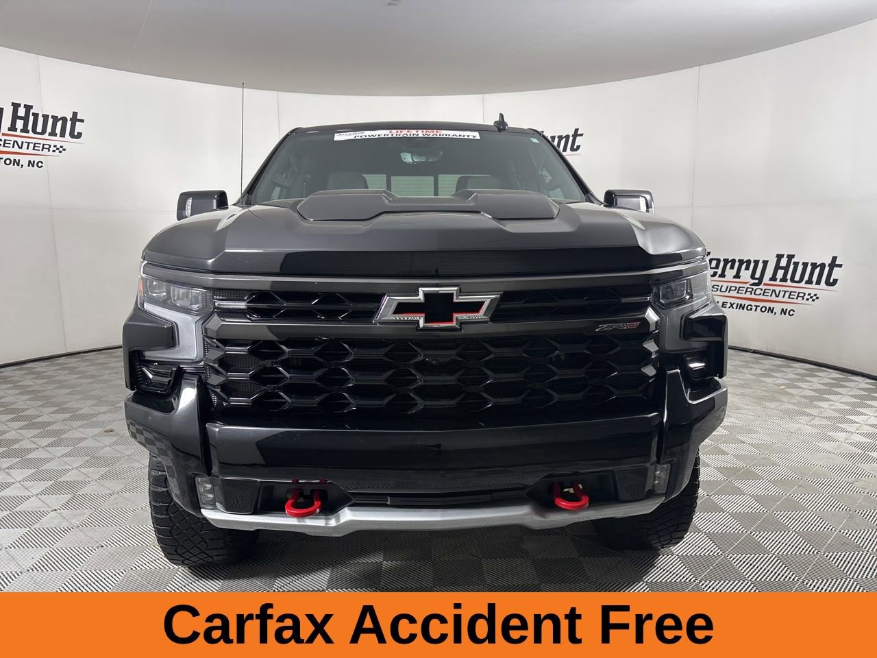 Used 2023 Chevrolet Silverado 1500 ZR2 w/ Technology Package image 3