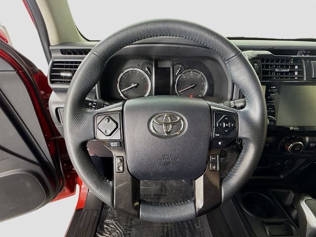 Certified 2020 Toyota 4Runner TRD Off-Road Premium w/ Moonroof Package AWD/4WD image 13