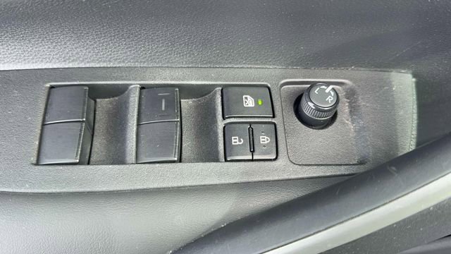 Used 2023 Toyota Corolla SE image 14
