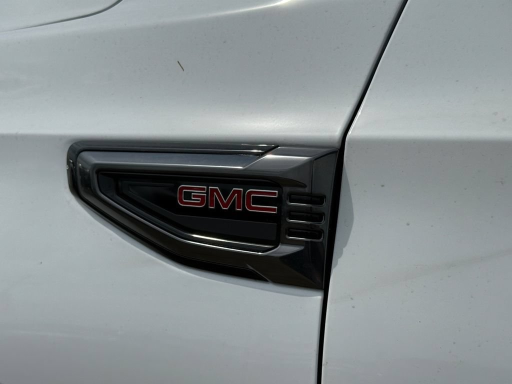 New 2026 GMC Yukon AT4 w/ AT4 Premium Package AWD/4WD image 45
