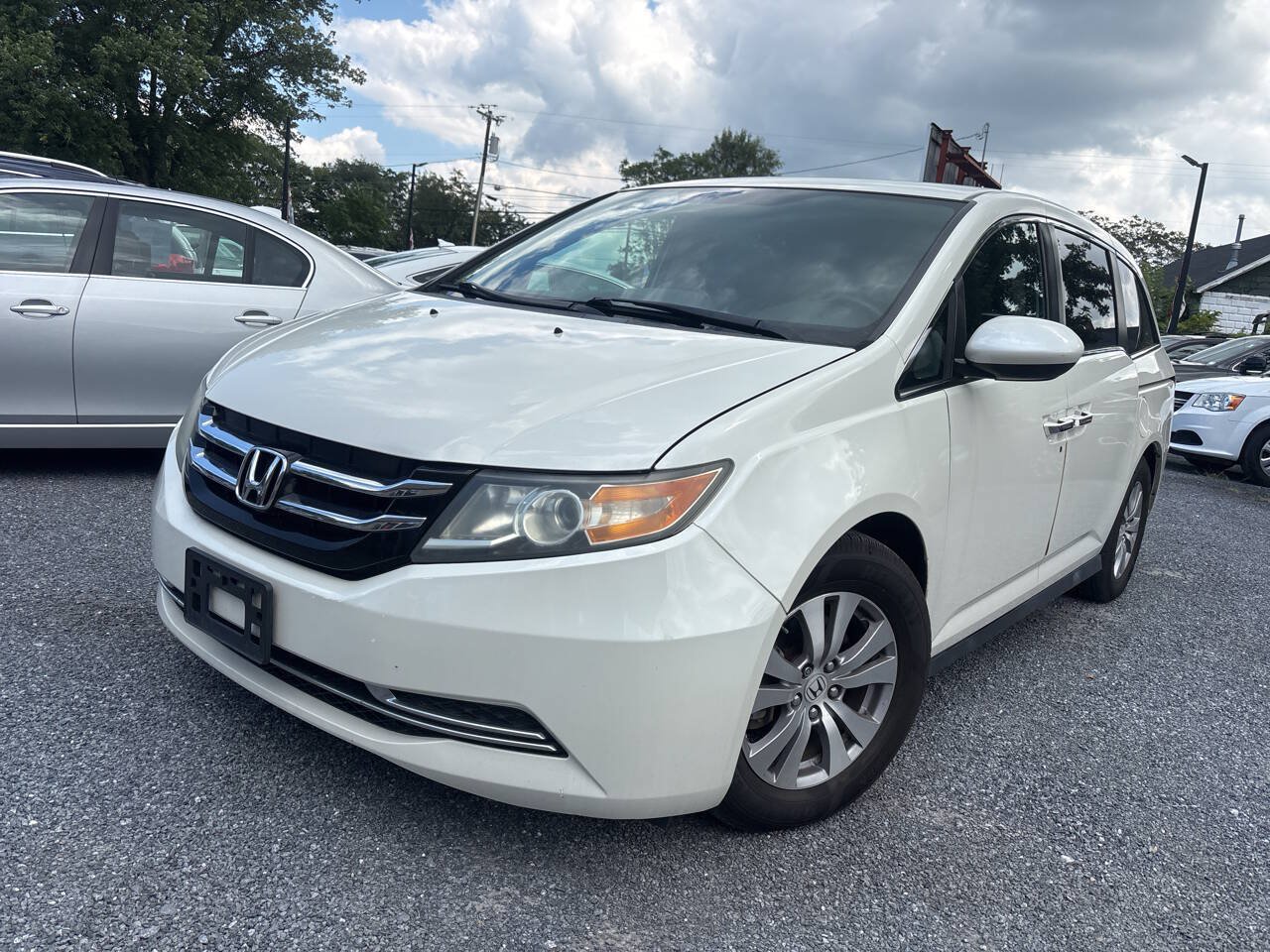 Used 2016 Honda Odyssey SE