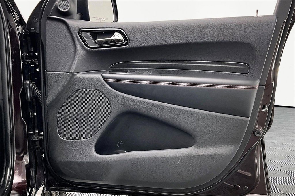 Used 2025 Dodge Durango GT image 24