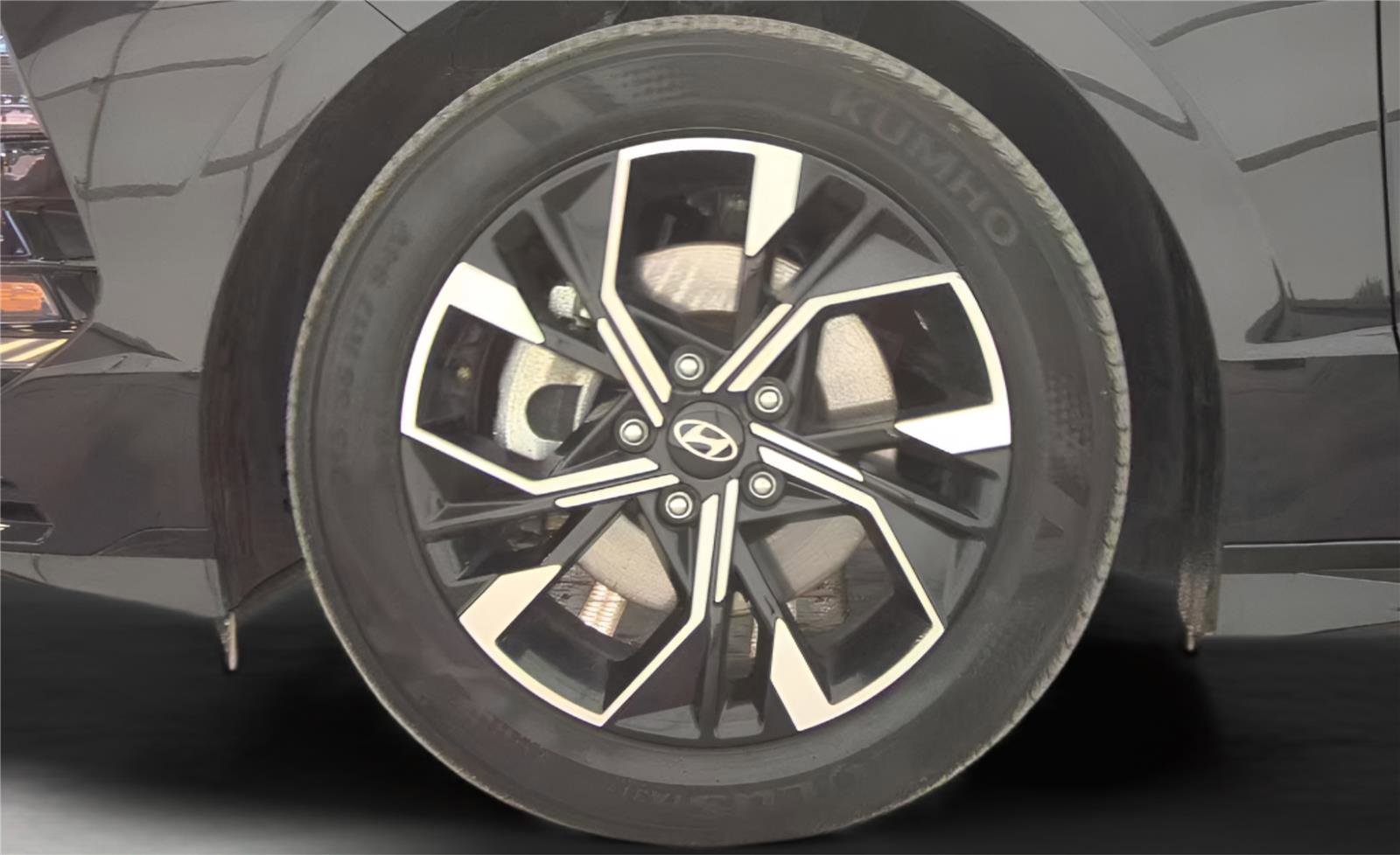 Used 2025 Hyundai Sonata SEL image 12