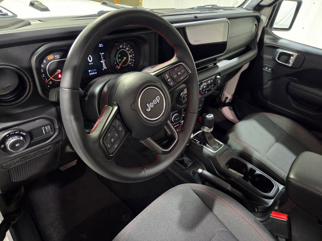 Used 2025 Jeep Wrangler Unlimited Rubicon image 7