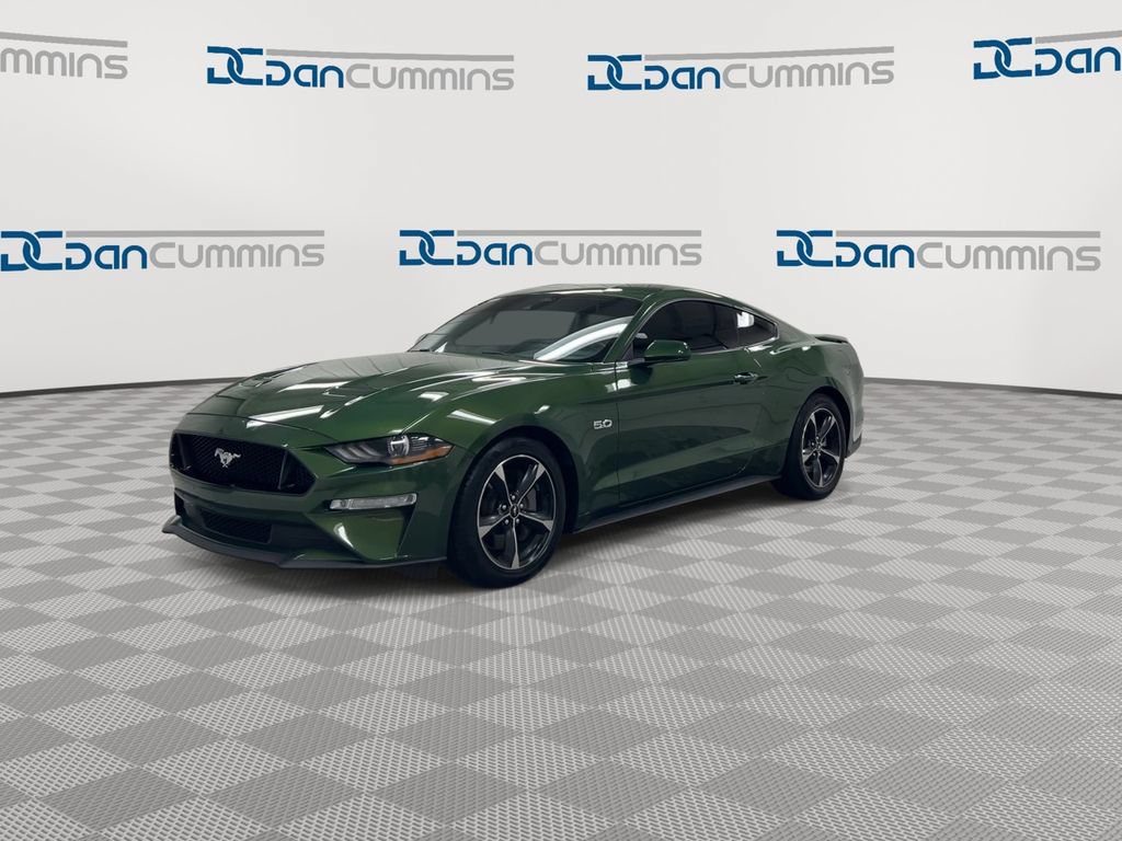 Used 2022 Ford Mustang GT w/ Equipment Group 301A RWD image 4