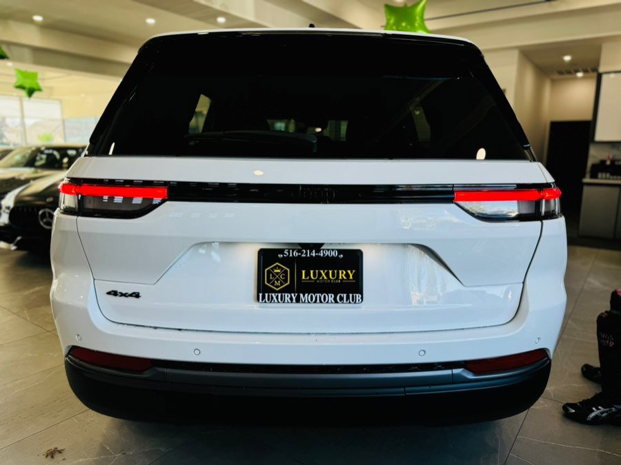 Used 2026 Jeep Grand Cherokee Limited image 6