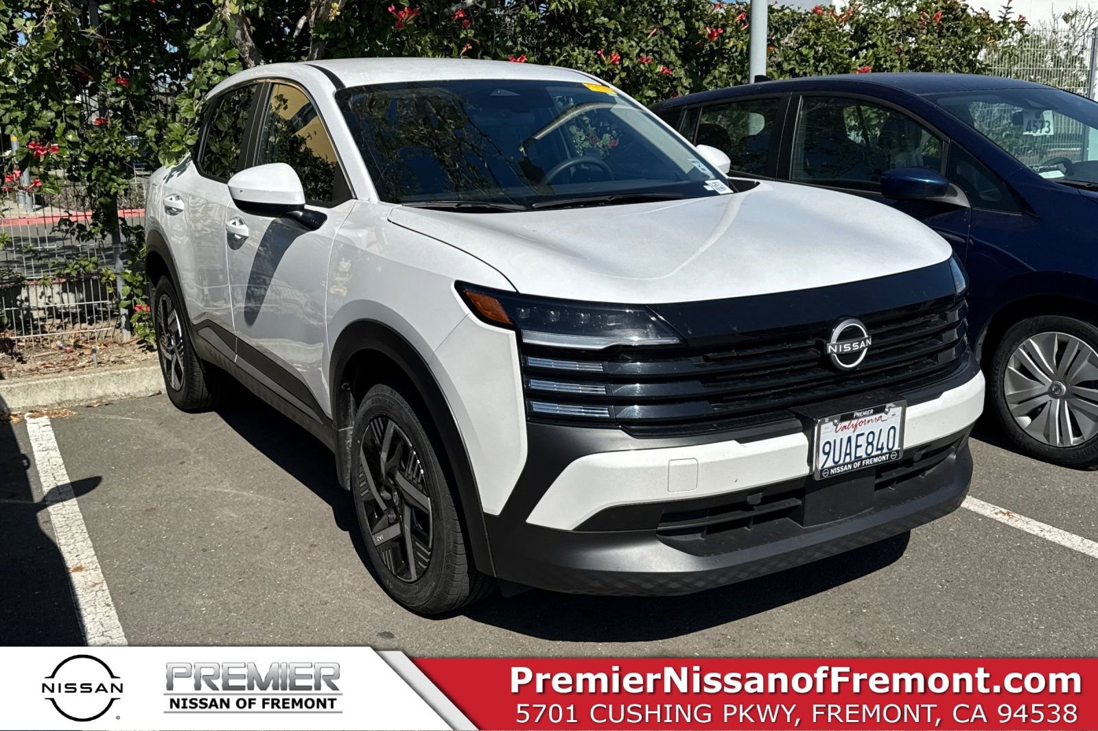 Certified 2025 Nissan Kicks SV image 1