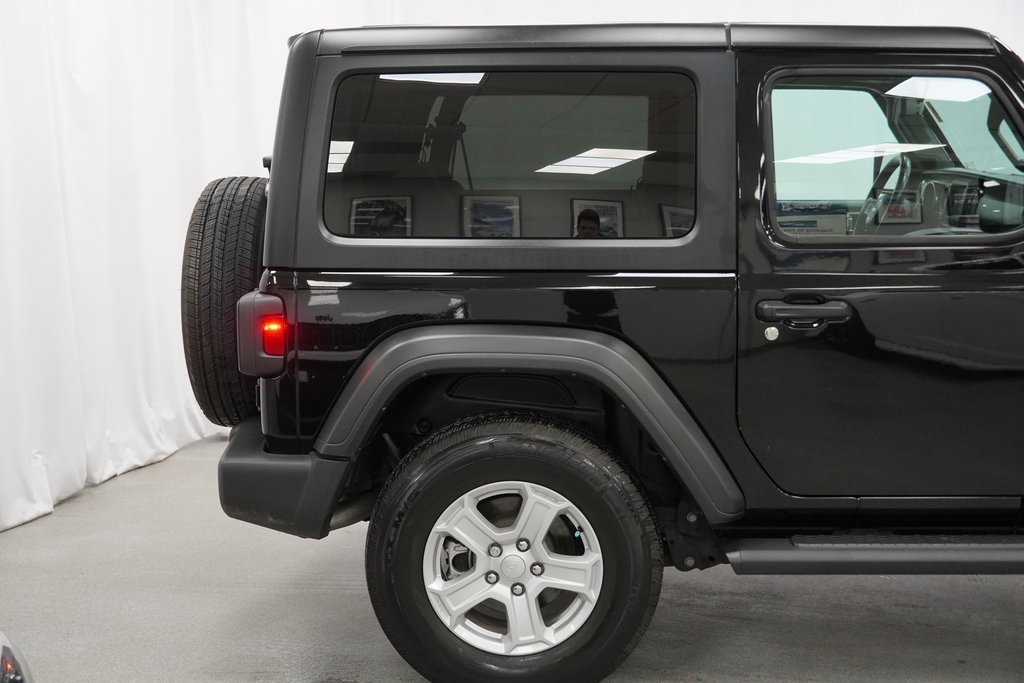 Certified 2022 Jeep Wrangler Sport S image 11