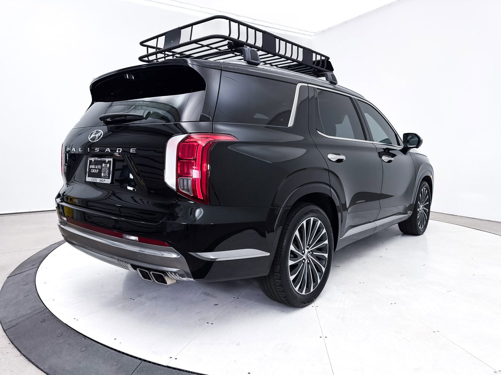 Used 2023 Hyundai Palisade Calligraphy image 20