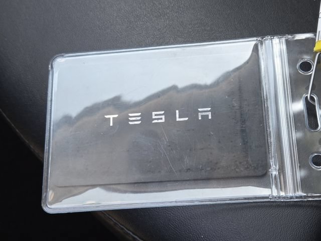 Used 2022 Tesla Model Y Performance AWD/4WD image 35