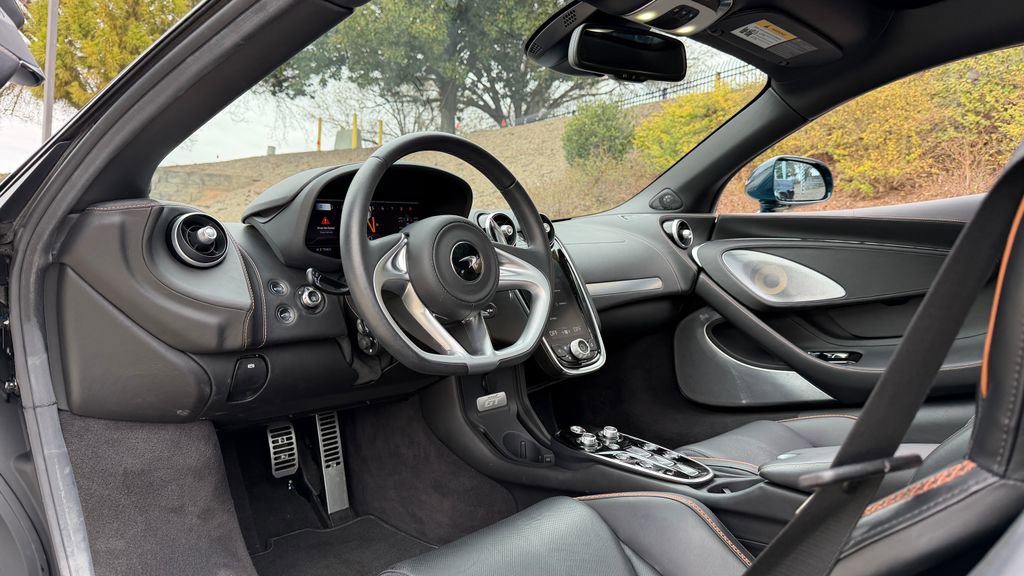 Used 2021 McLaren GT image 12