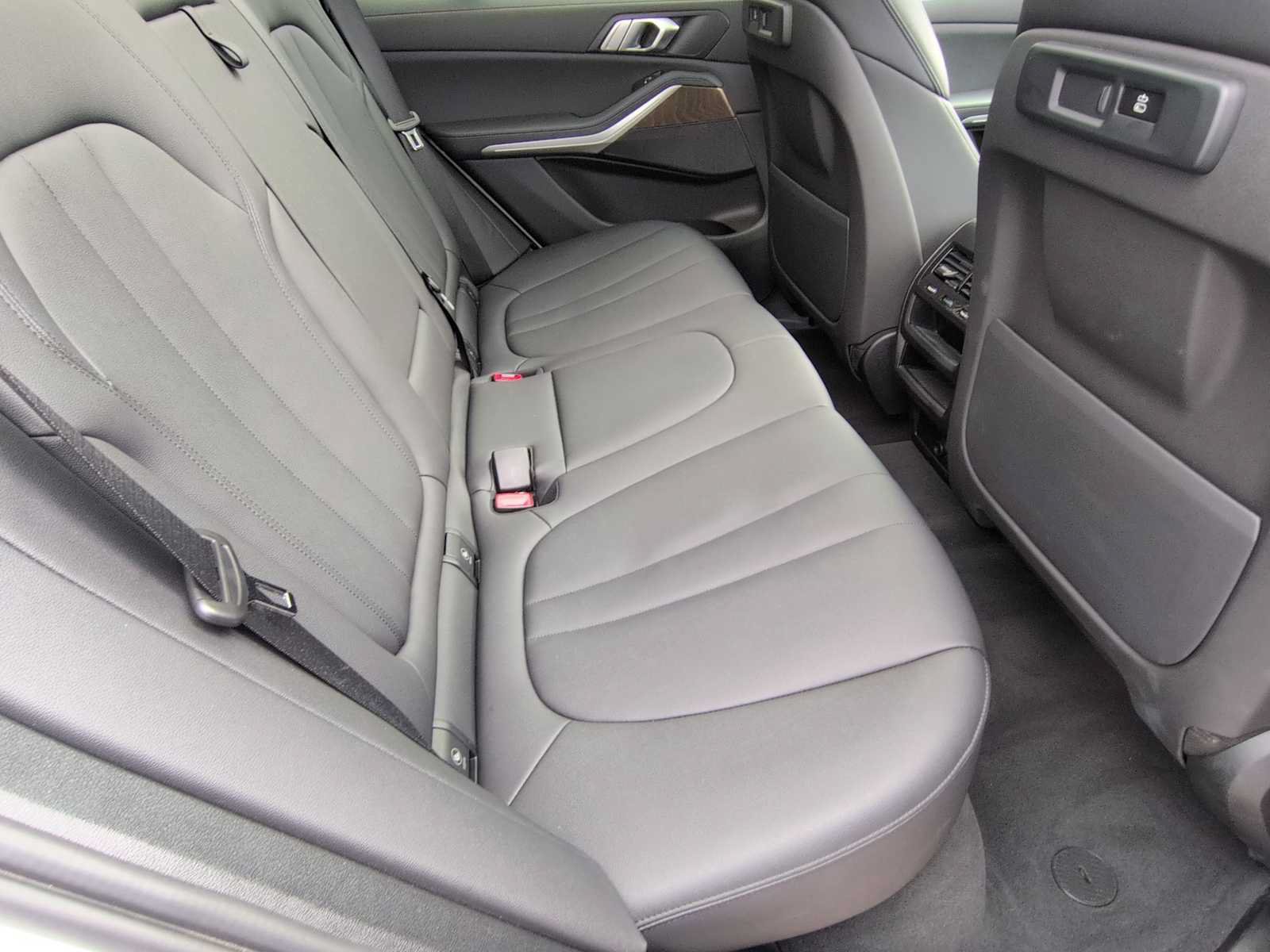 Used 2022 BMW X5 sDrive40i w/ Parking Assistance Package RWD image 20