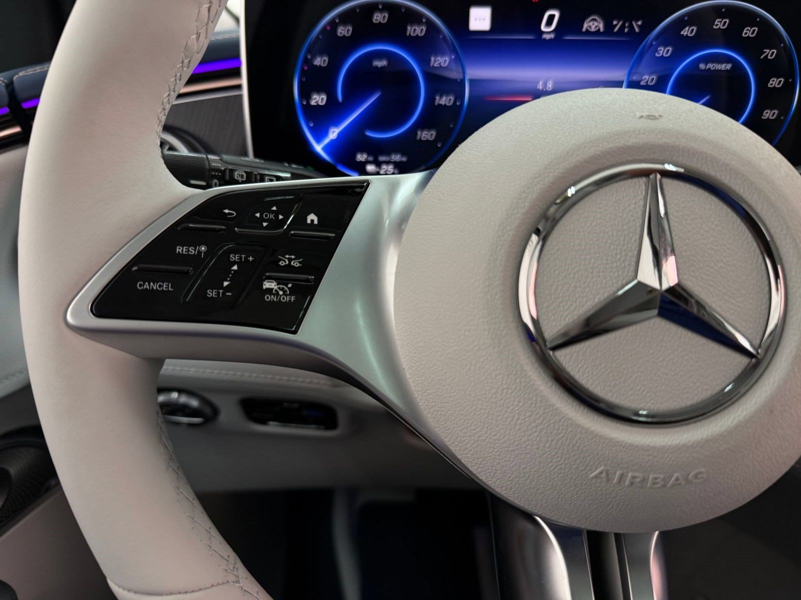 New 2027 Mercedes-Benz EQE 320 4MATIC SUV image 13